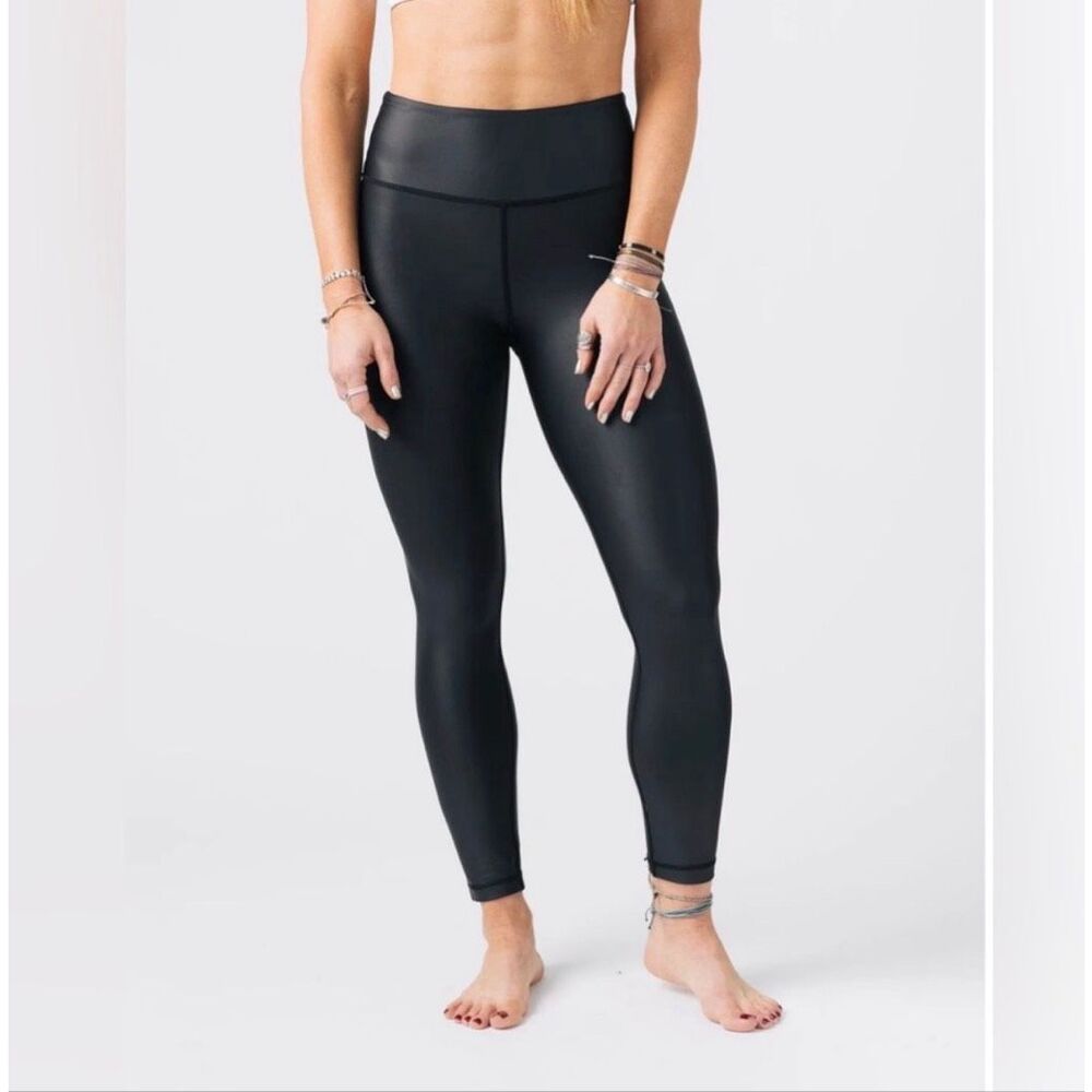ZYIA Light N Tight Black Metallic Hi-Rise Leggings, Size 4